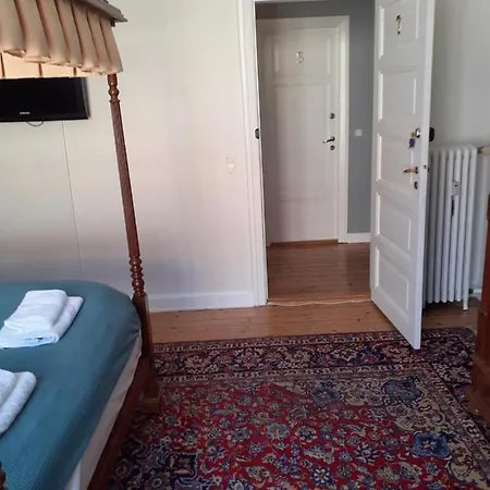 Rent A Copenhagen-no Bikes Friendly 2*
